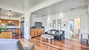 House (1 Bedroom) | Interior