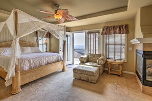 Interior - Luxe San Diego Getaway w/ Pool & Ocean Views (San Diego)