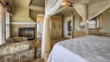 House (5 Bedrooms) | Interior
