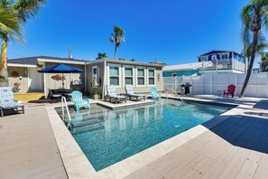 House (2 Bedrooms) | Front of property