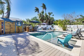 House (2 Bedrooms) | Interior - Outdoor Bar & Heated Pool: Bradenton Beach Home (Bradenton Beach)