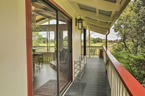 House (2 Bedrooms) | Interior - Peaceful Volcano Home Near National Park! (Volcano)