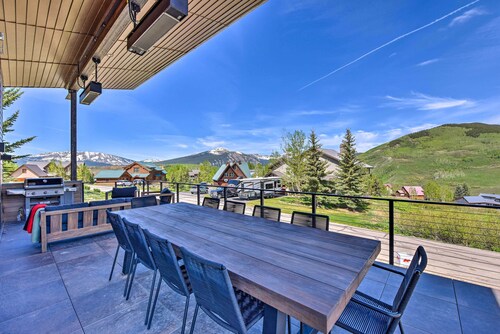 Custom Mt. Crested Butte Home; Walk to the Lifts!
