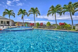 Apartment (3 Bedrooms) | Front of property - Kona Townhome w/ Lanai & Resort Amenities! (Kailua-Kona)