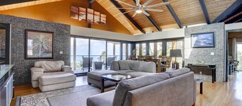 Kailua-kona House w/ Balcony & Ocean Views!