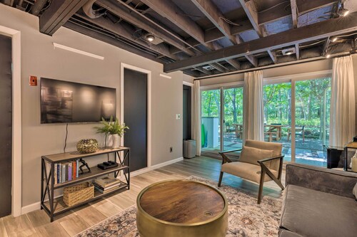 Unique Southampton Getaway w/ Rooftop Deck!