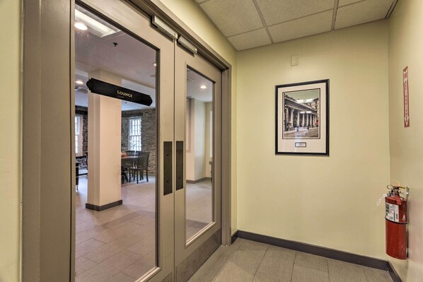 Apartment (0 Bedroom) | Interior