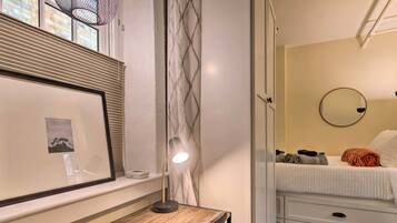 Apartment (0 Bedroom) | Interior