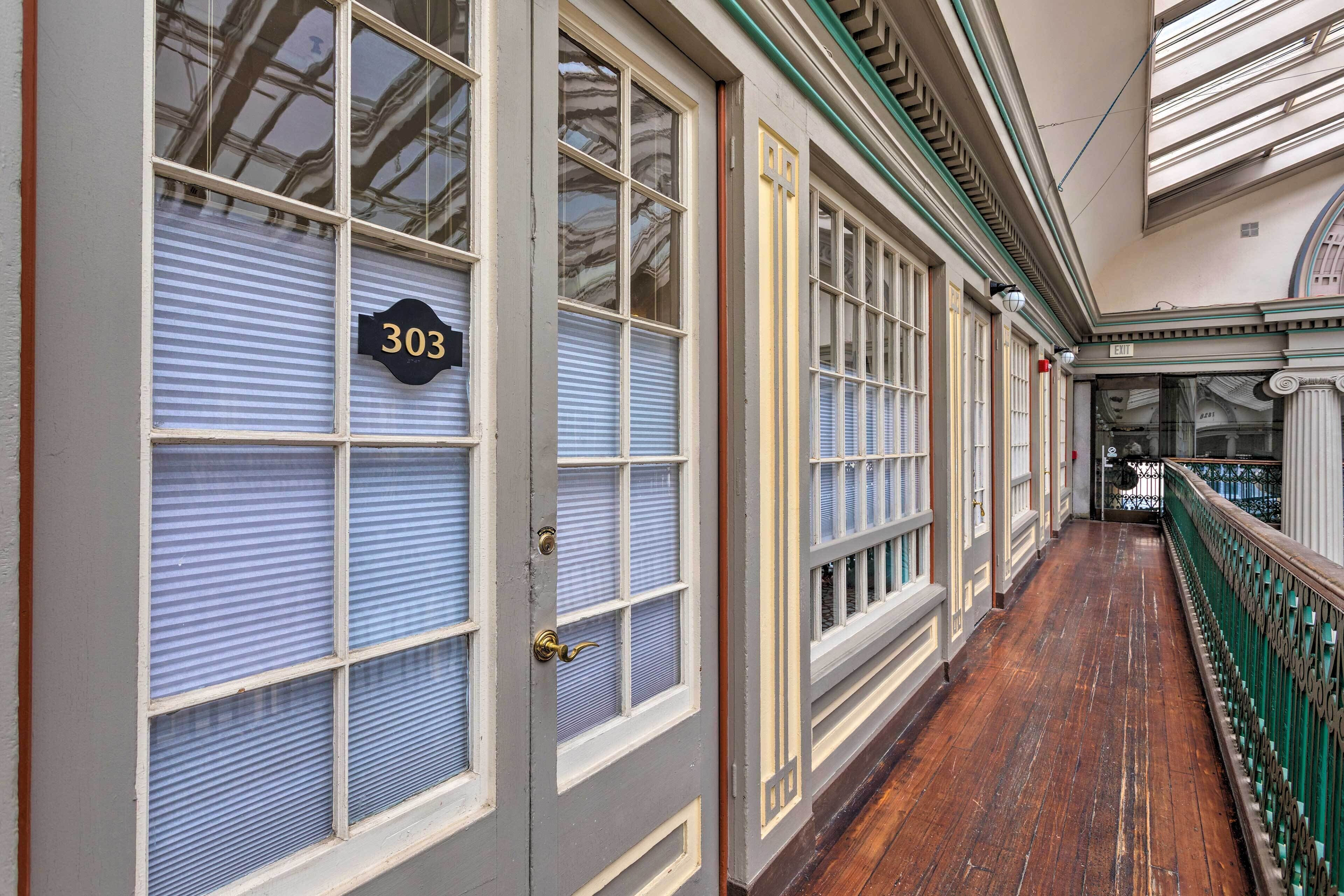 Apartment (0 Bedroom) | Interior