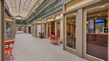 Apartment (0 Bedroom) | Interior