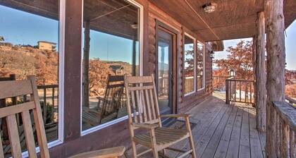 Updated Cabin w/ 360-degree Mtn View: 1 Mi to Lake
