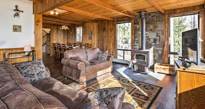 Large Home on 1 Acre: 2 Mi to Grand Lake Village