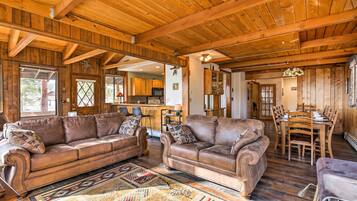 Rumah (4 Bedrooms) | Interior