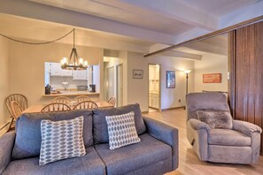 Apartment (2 Bedrooms) | Interior - 1 Mi to Dillon Reservoir: Condo Retreat in Frisco! (Frisco)