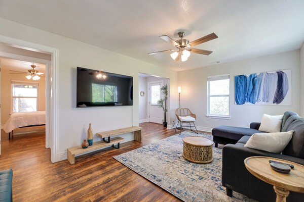 Fayetteville Retreat W/ Yard - Walk To Campus! - Fayetteville, AR