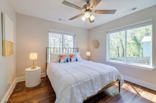 Fayetteville Retreat w/ Yard - Walk to Campus!