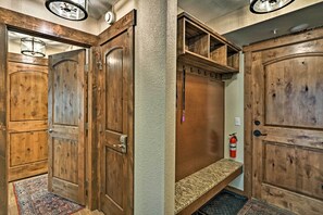 Interior - Breck Ski-in/ski-out Condo on Peak 8 w/ Patio (Breckenridge)