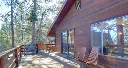 Idyllwild Cabin w/ Deck & Tahquitz Peak Views
