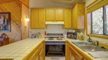 Rumah (2 Bedrooms) | Interior