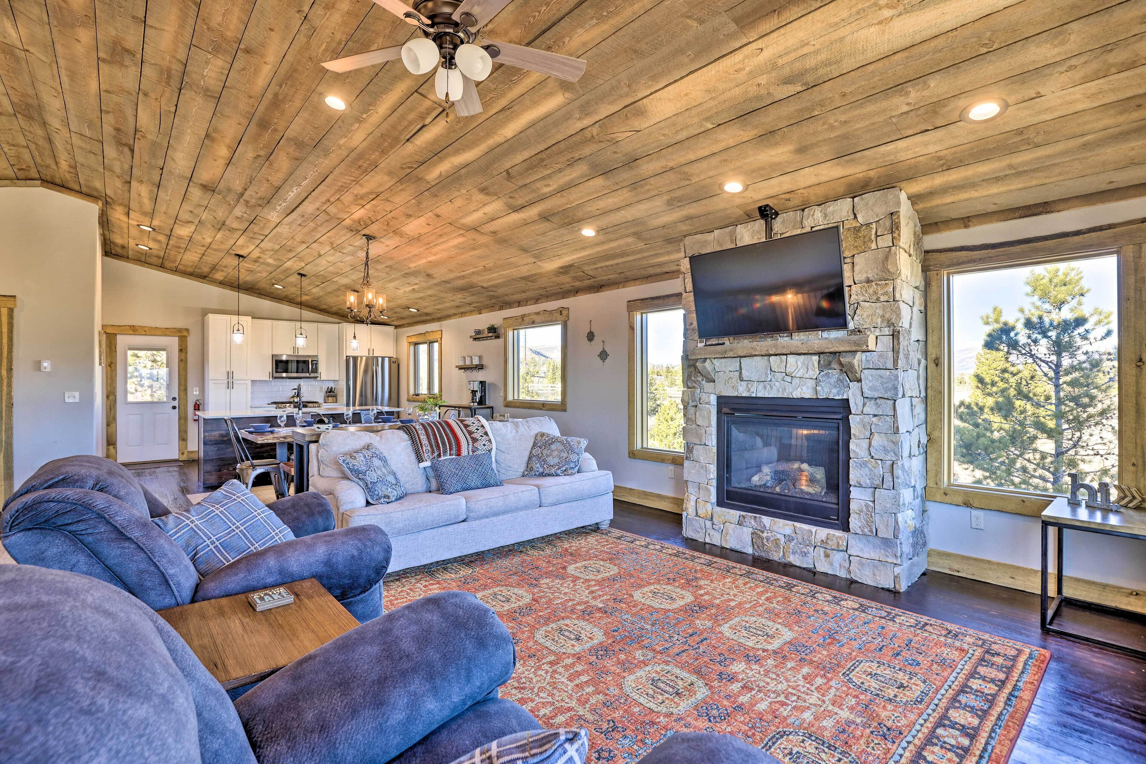 House (3 Bedrooms) | Interior