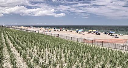 Walk to Bethany Beach Boardwalk: Coastal Retreat