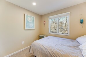 Apartment (3 Bedrooms) | Interior - Walk to Bethany Beach Boardwalk: Coastal Retreat (Bethany Beach)