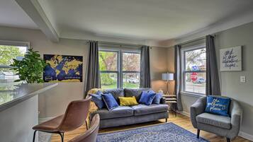 House (2 Bedrooms) | Interior