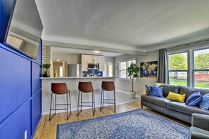 House (2 Bedrooms) | Interior