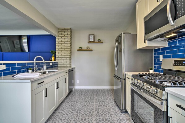 House (2 Bedrooms) | Interior