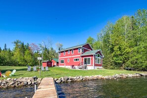House (4 Bedrooms) | Interior - Spacious Lakeside Family Home on Big Bearskin Lake (Harshaw)