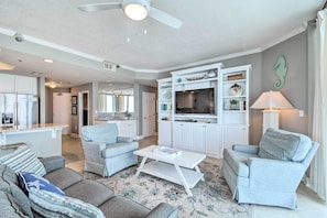 Apartment (3 Bedrooms) | Interior - Beachside Corner-unit Condo in Gulf Shores! (Gulf Shores)