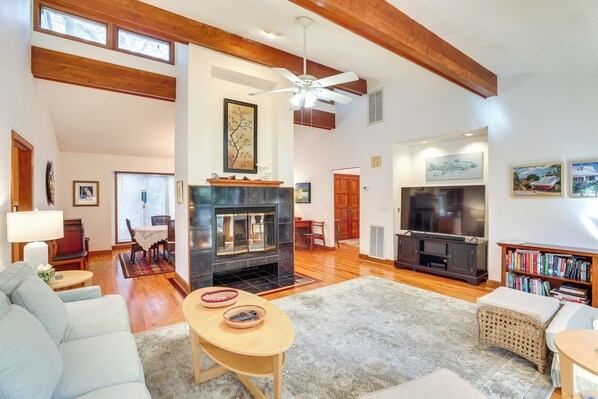 Interior - Spacious Kiawah Island Home w/ Deck, Walk to Beach (Kiawah Island)