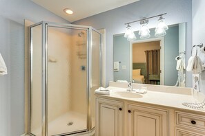 Interior - 28th-floor Panama City Beach Condo w/ Ocean Views! (Panama City Beach)