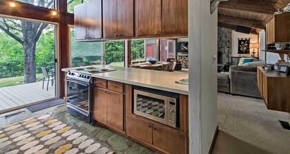 Family-friendly Glen Home w/ White Mountain Views!