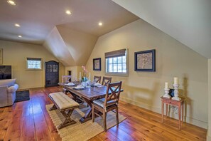 Apartment (1 Bedroom) | Interior