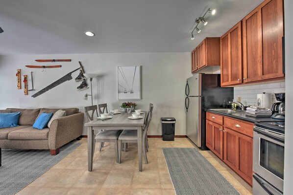 Apartment (0 Bedroom) | Interior