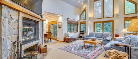 House (6 Bedrooms) | Interior