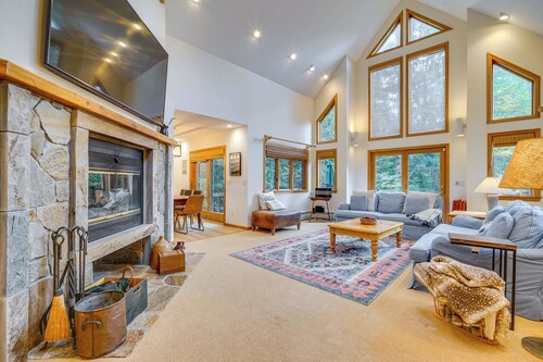 Spacious Dover Refuge ~ 5 Mi to Mount Snow!