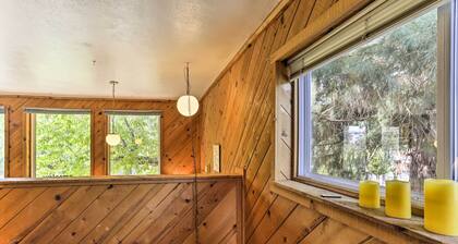 Cozy Studio Near Hiking & Skiing, Walk to Downtown