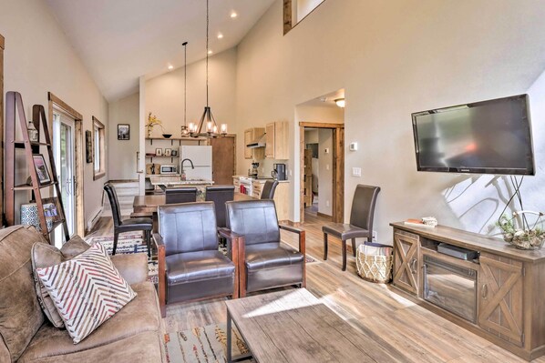 House (3 Bedrooms) | Interior