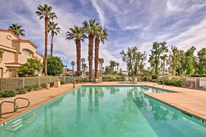 Apartment (2 Bedrooms) | Interior - 067439 2 BR Golf Resort Condo ~ 6 Mi to Polo Club! (La Quinta)