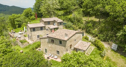 La Casa Nel Bosco D’arte - Passo del Sugame, Greve in Chianti