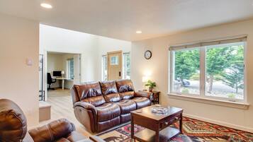 Rumah (4 Bedrooms) | Interior