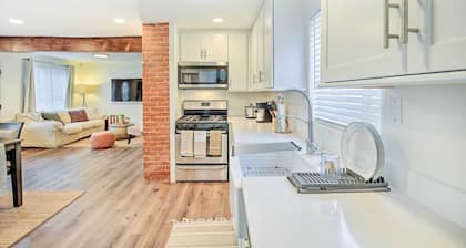 Downtown Long Beach Home: Walk Everywhere!