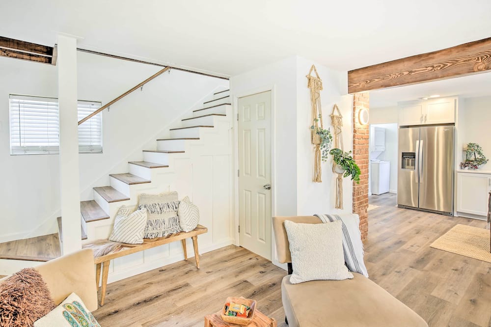 Super Walkable! Historic Home in Dtwn Long Beach - San Pedro, CA