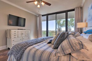 Apartment (2 Bedrooms) | Interior - Sunny First-floor Condo w/ Ocean-view Balcony! (Dauphin Island)