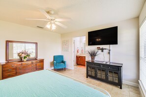 House (3 Bedrooms) | Interior - Foley Getaway w/ Fenced Yard - 13 Mi to Beaches! (Foley)