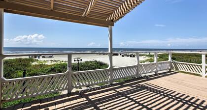 Galveston Beachfront House w/ Deck & Ocean Views!