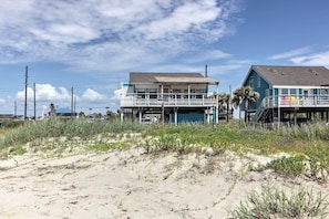 House (2 Bedrooms) | Interior - Galveston Beachfront House w/ Deck & Ocean Views! (Galveston)