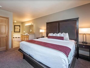 3 bedrooms, iron/ironing board, WiFi, bed sheets - Relax in Luxurious 3 Bedroom Resort in Breckenridge (Breckenridge)
